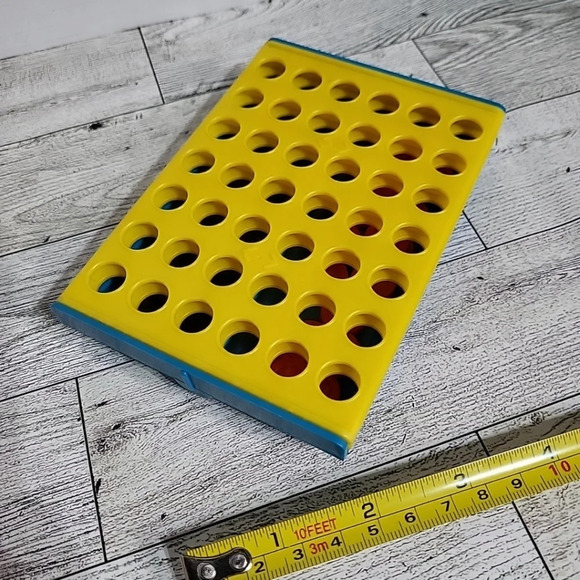 Connect Four Travel Size Board Game 1983 Milton Bradley Vertical Checkers Game - Picture 9 of 9